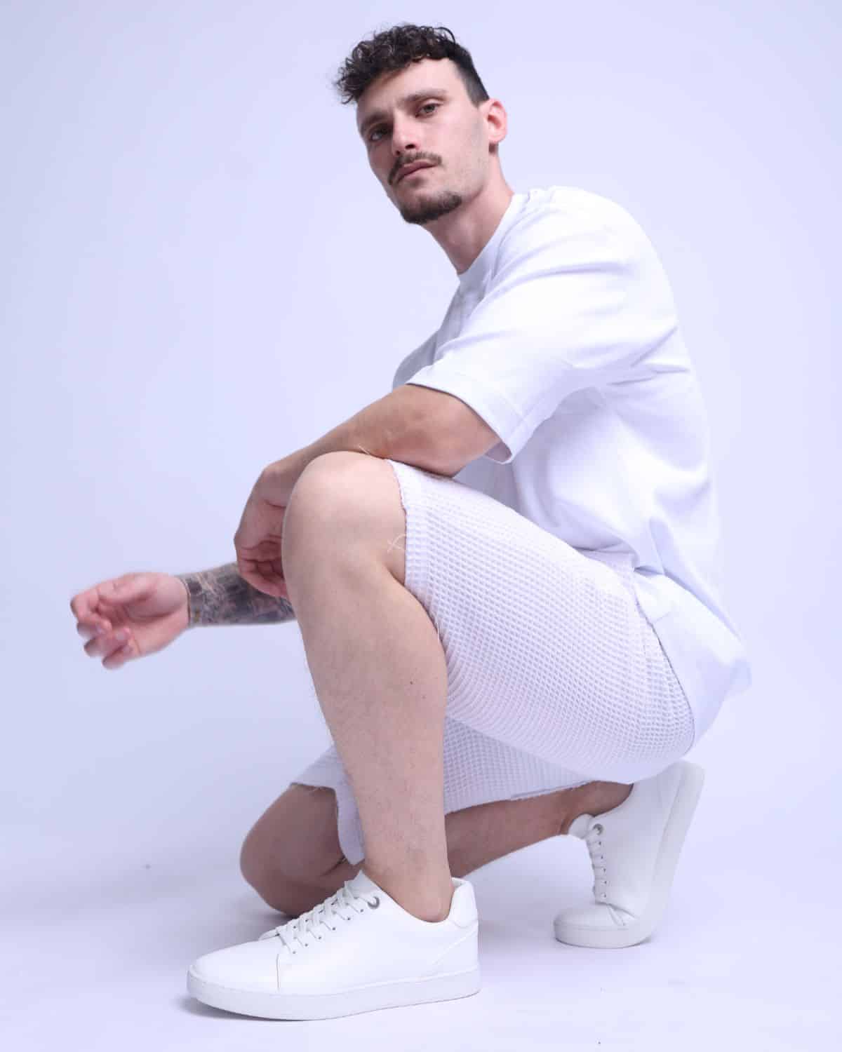 ברמודה אוברסייז לגבר דגם וופל לבן