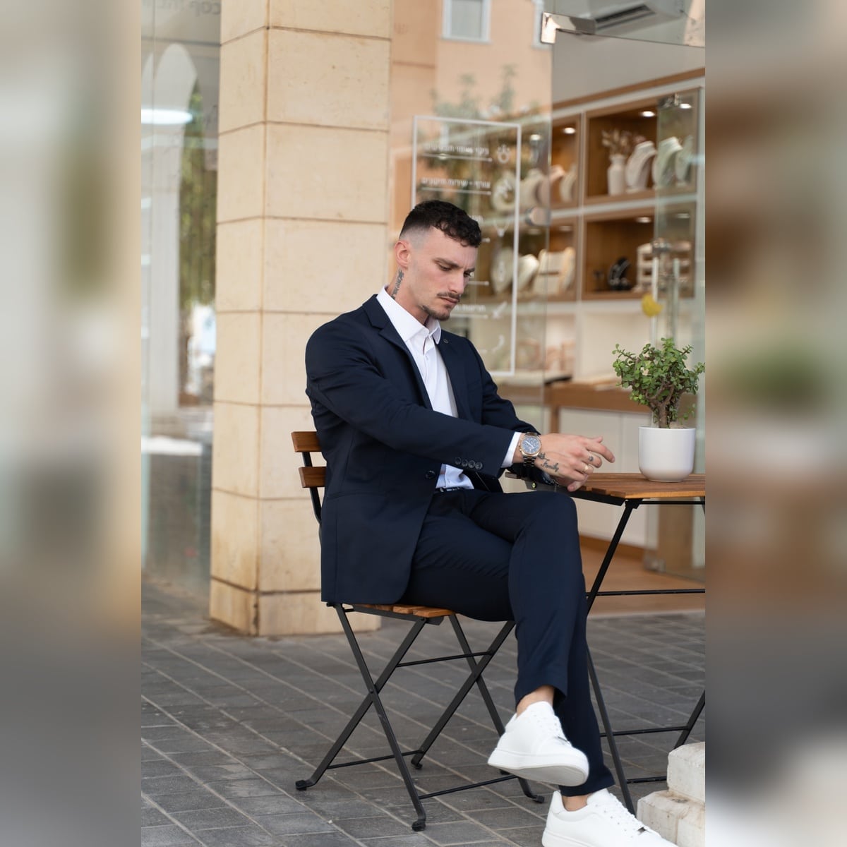 חליפת אלגנט כחול נייבי לגבר