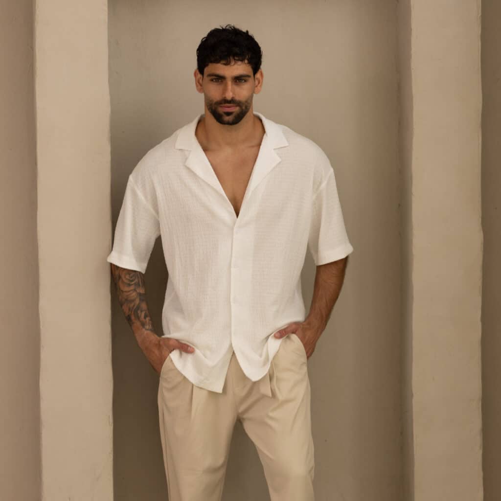 חולצת קיץ טקסטורה לגבר – גזרה משוחררת